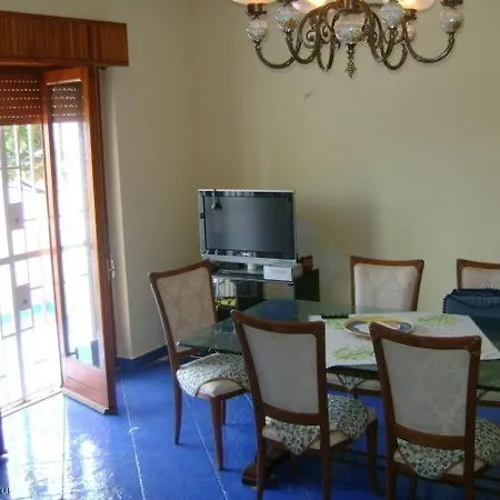 Accogliente A 250 M Dal Mare Villa Scalea