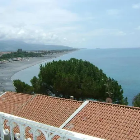Accogliente A 250 M Dal Mare Villa